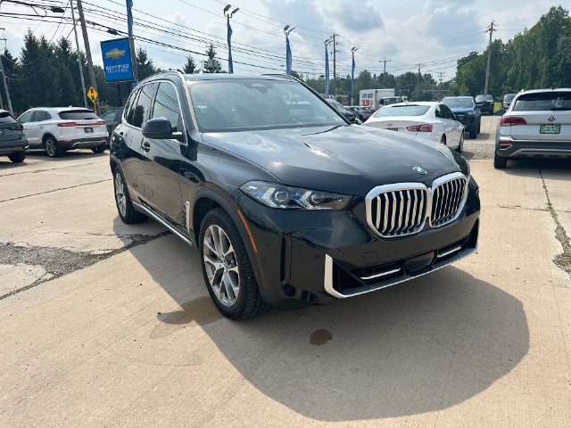 Used 2024 BMW X5 xDrive50e w/ Executive Package AWD/4WD image 18