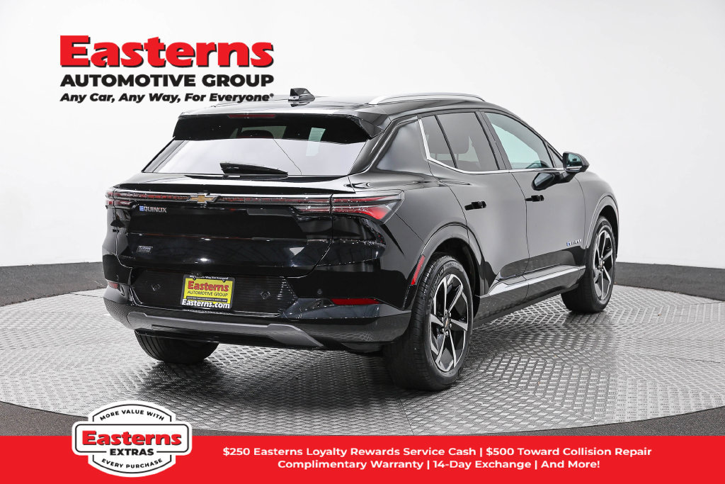 Used 2024 Chevrolet Equinox EV LT w/ LPO, All-Weather Mat Package FWD image 6