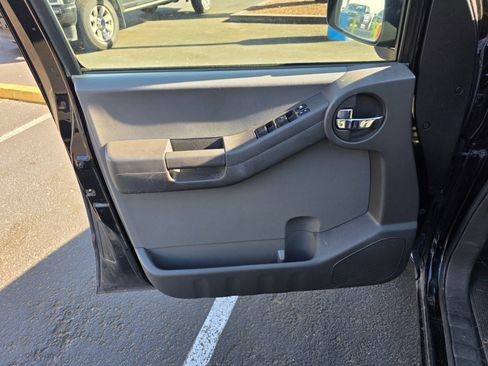 Used 2011 Nissan Xterra S image 10
