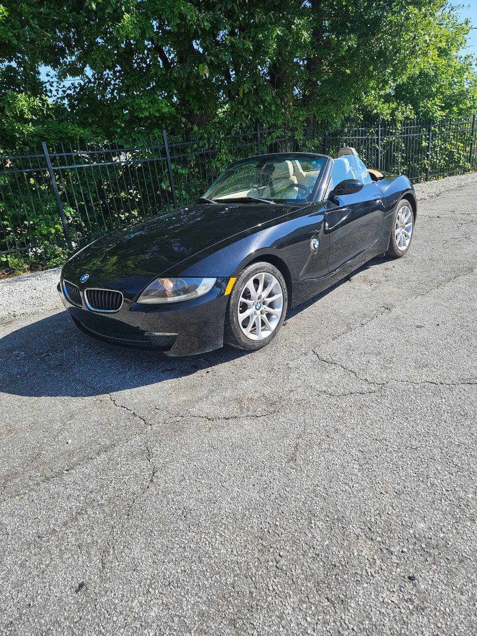 Used 2006 BMW Z4 3.0i RWD image 68