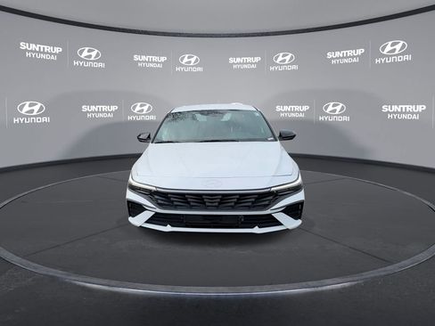 Certified 2025 Hyundai Elantra SEL image 29