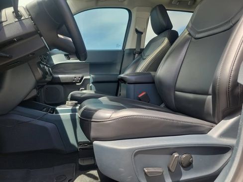 Certified 2023 Ford Maverick Lariat w/ Lariat Luxury Package FWD image 18