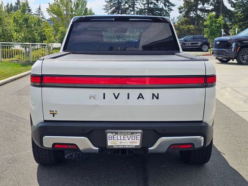 Used 2022 Rivian R1T Adventure AWD/4WD image 4