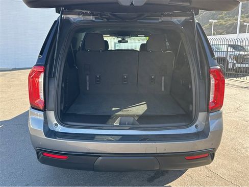 Certified 2022 GMC Yukon XL SLE w/ Gmc Pro Safety Plus Package image 31