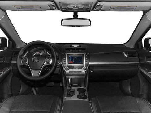 Used 2014 Toyota Camry LE FWD image 7