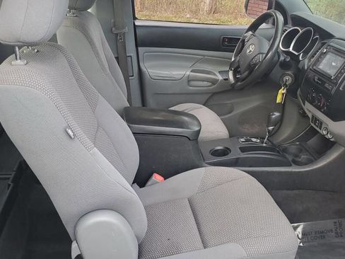 Used 2015 Toyota Tacoma 2WD Access Cab image 5