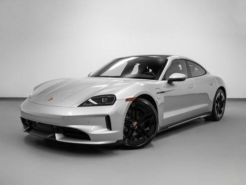 New 2025 Porsche Taycan image 6