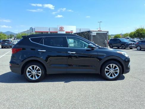 Used 2017 Hyundai Santa Fe Sport 2.0T AWD/4WD image 3
