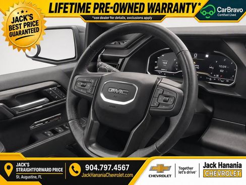 Used 2023 GMC Sierra 1500 AT4 w/ Technology Package AWD/4WD image 14