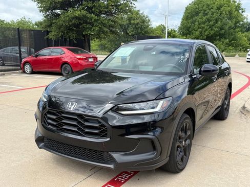 Used 2023 Honda HR-V Sport image 1