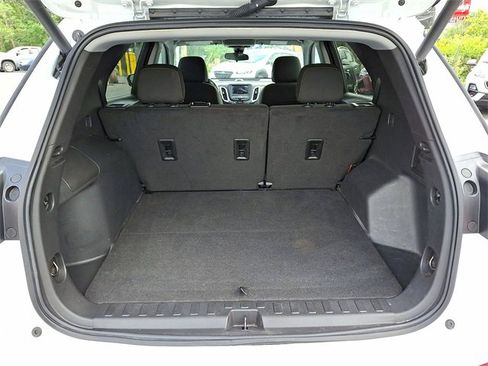 Used 2023 Chevrolet Equinox LT image 24