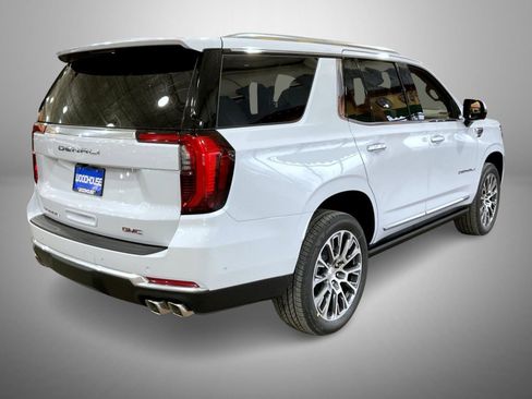 New 2026 GMC Yukon Denali w/ Sun & Power Step Package image 5