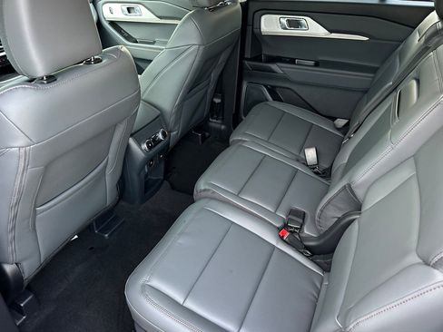 New 2026 Ford Explorer Active w/ Active Comfort Package image 11