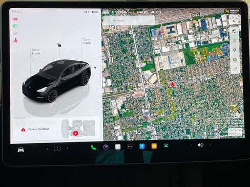 Used 2022 Tesla Model Y Long Range image 27