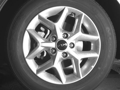 Used 2025 Kia Soul LX w/ LX Technology Package FWD image 12