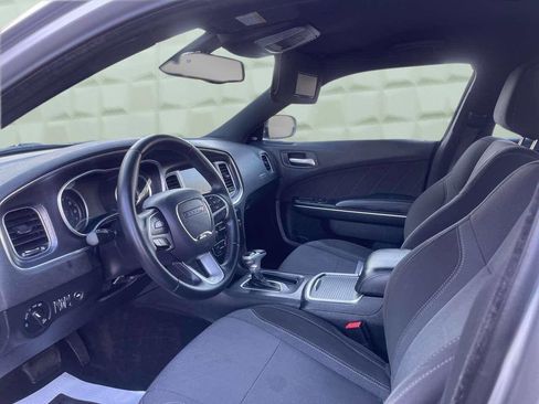Used 2016 Dodge Charger SXT w/ Driver Confidence Group image 11