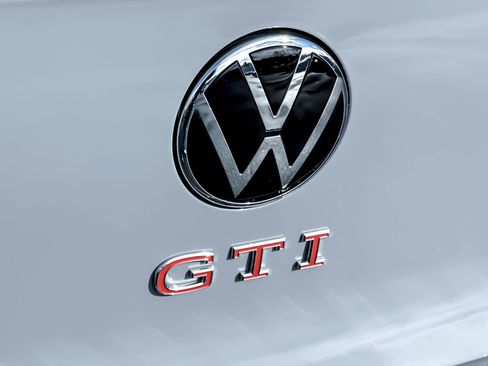 New 2026 Volkswagen Golf SE image 26