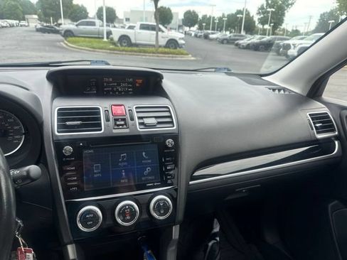 Used 2018 Subaru Forester 2.5i Premium w/ Popular Package #2A AWD/4WD image 12