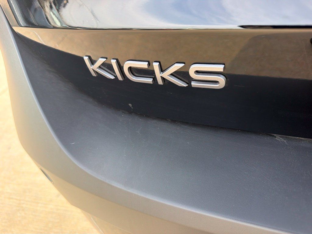 Used 2026 Nissan Kicks S FWD image 10