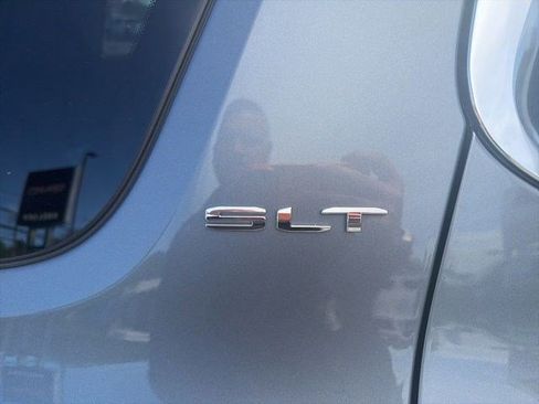 Used 2021 GMC Acadia SLT w/ LPO, Floor Liner Package AWD/4WD image 29