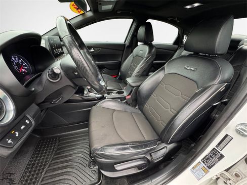 Used 2020 Kia Forte GT-Line w/ GT-Line Premium Package image 24