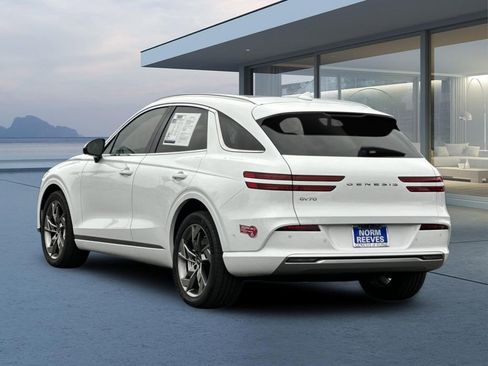 Used 2025 Genesis Electrified GV70 Advanced w/ Prestige Package image 6