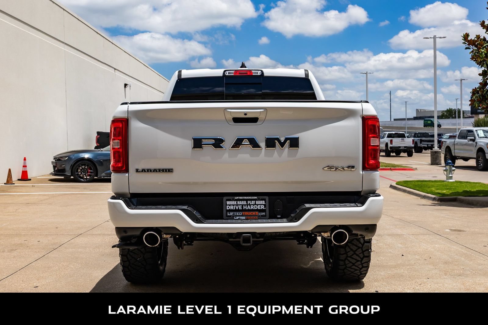 Used 2025 RAM 1500 Laramie AWD/4WD image 8