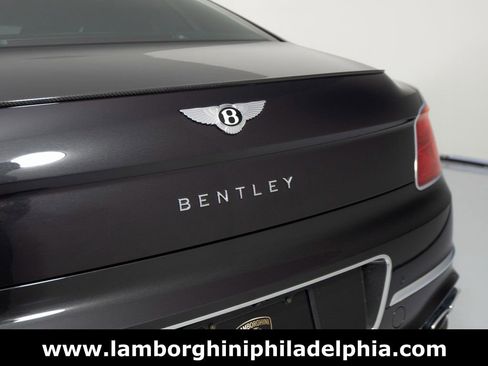 Used 2024 Bentley Flying Spur V8 image 46