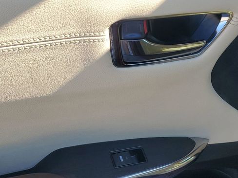 Used 2015 Toyota Avalon XLE image 46