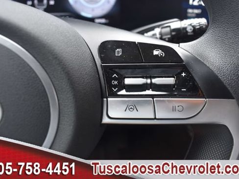 Used 2024 Hyundai Elantra SEL FWD image 26