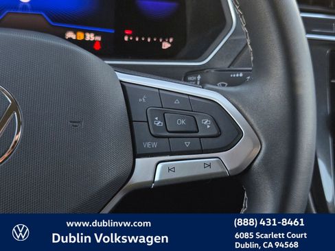 Certified 2023 Volkswagen Tiguan SE image 17