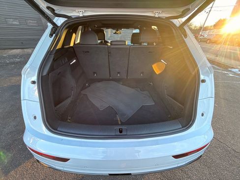 Used 2025 Audi Q5 2.0T Premium image 13