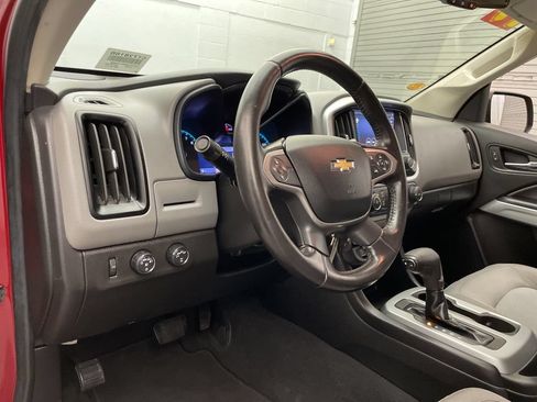Used 2019 Chevrolet Colorado LT w/ LT Convenience Package AWD/4WD image 18