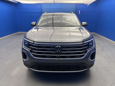 Used 2024 Volkswagen Atlas SEL AWD/4WD image 3