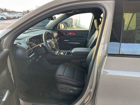 New 2026 Chevrolet Traverse Z71 w/ Driver Confidence Package image 16