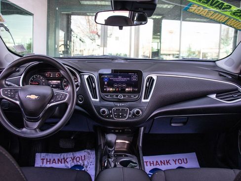 Used 2024 Chevrolet Malibu LT image 15