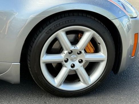 Used 2003 Nissan 350Z Touring RWD image 24