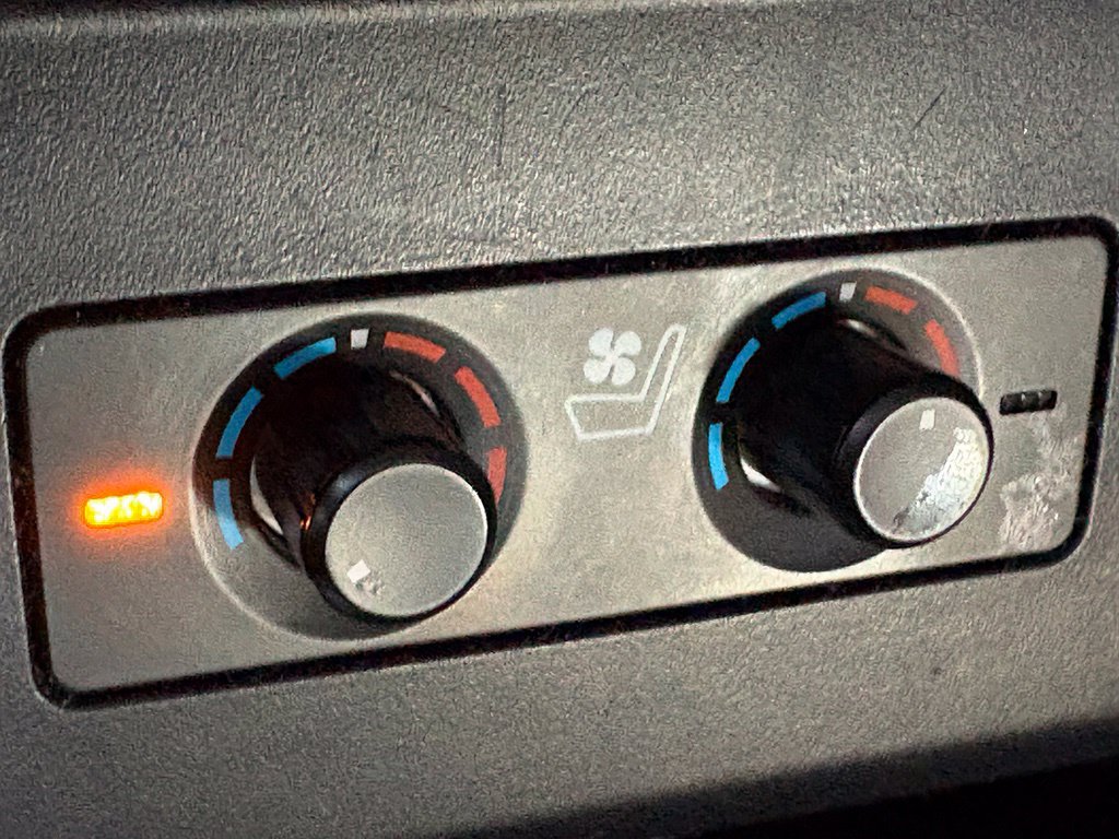 Used 2017 Toyota 4Runner Limited AWD/4WD image 19
