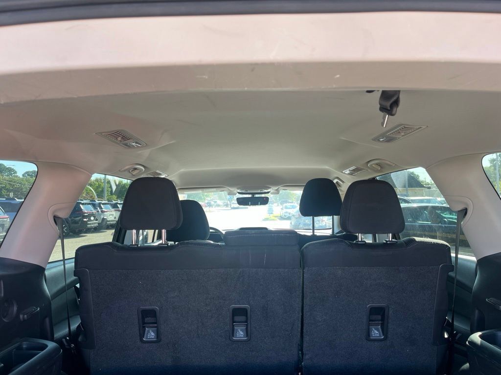 Used 2019 Subaru Ascent Premium AWD/4WD image 9