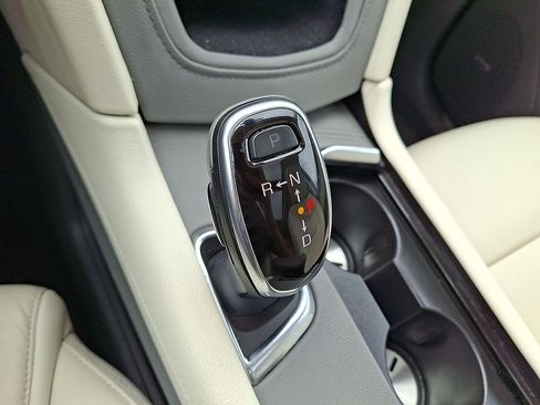 Used 2019 Cadillac XT5 Luxury AWD/4WD image 12
