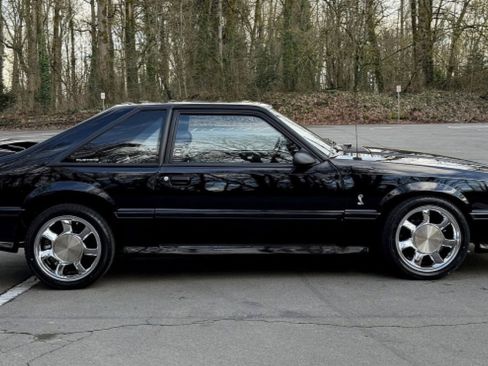 Used 1993 Ford Mustang Cobra image 2