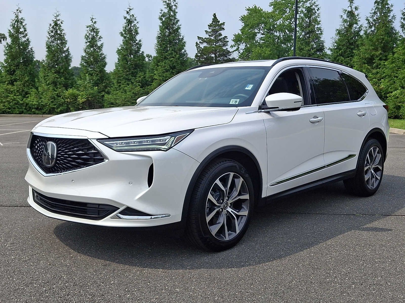 Certified 2024 Acura MDX w/ Technology Package AWD/4WD image 3