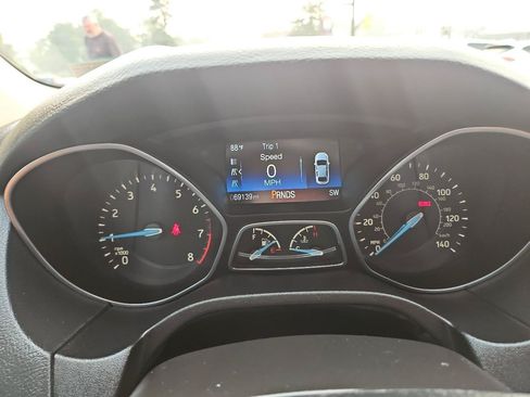 Used 2015 Ford Focus SE w/ SE Sport Package FWD image 23