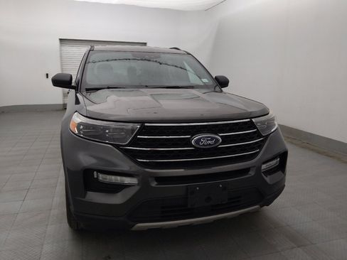 Used 2020 Ford Explorer XLT w/ Equipment Group 202A AWD/4WD image 14