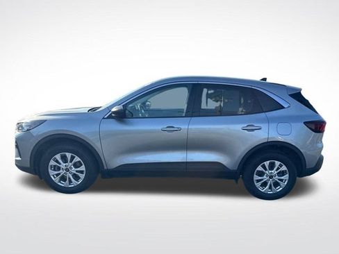 Used 2023 Ford Escape Active AWD/4WD image 2