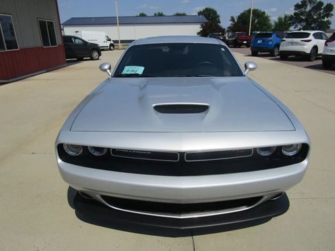 Used 2022 Dodge Challenger R/T RWD image 5
