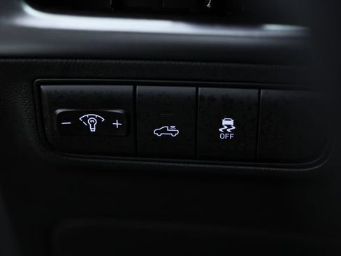 Used 2025 Hyundai Santa Cruz SEL FWD image 17
