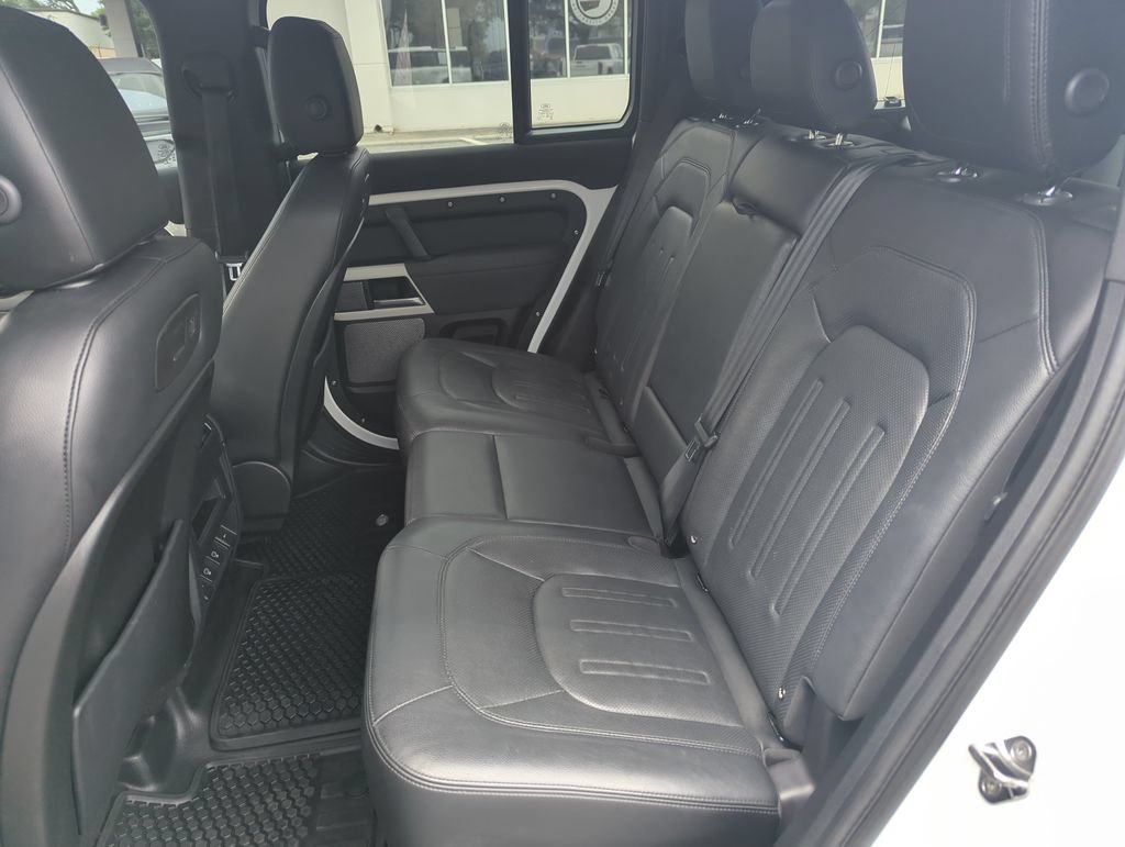 Used 2022 Land Rover Defender 110 S AWD/4WD image 27