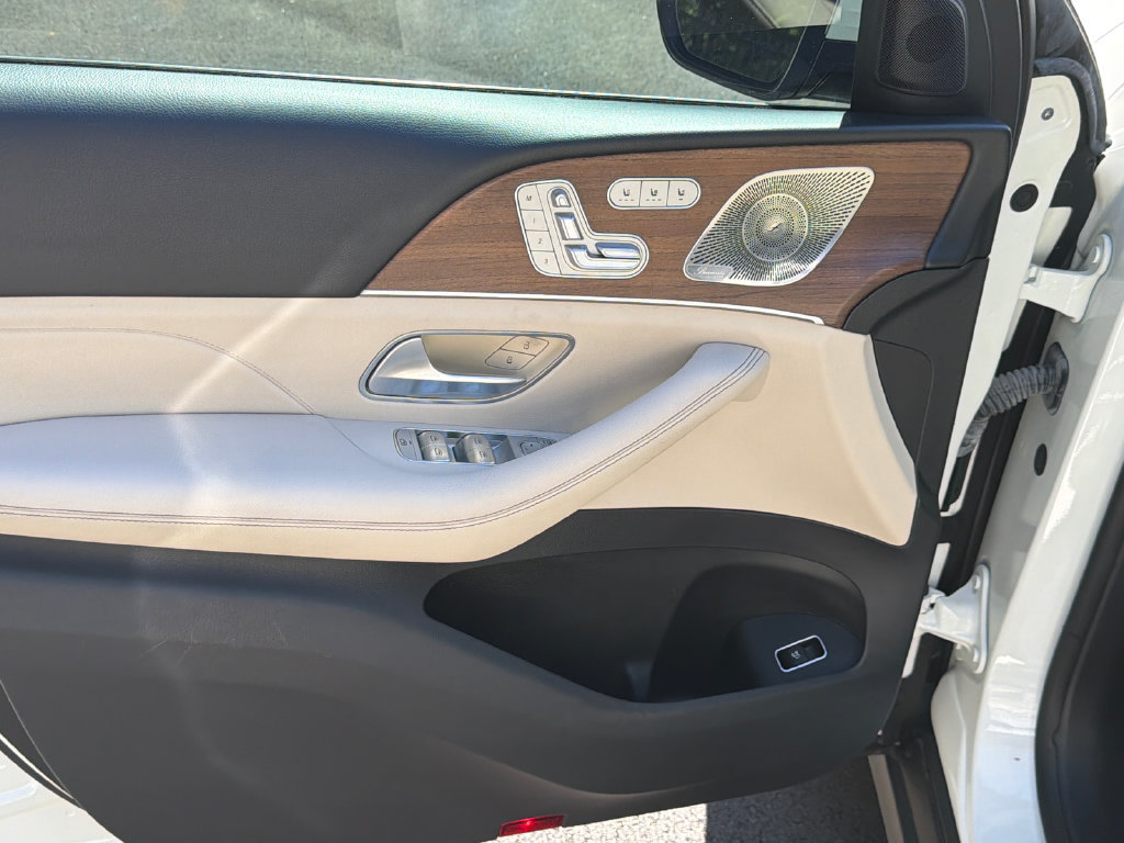 Used 2024 Mercedes-Benz GLE 450 4MATIC image 10