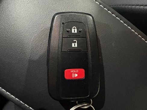 Used 2021 Toyota Corolla XSE image 18